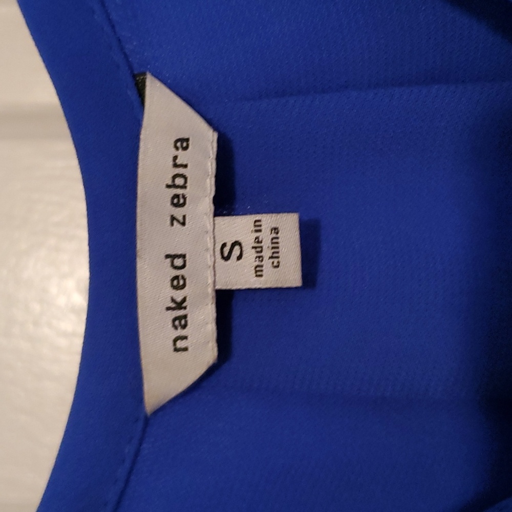 Beautiful blue tank top from Naked Zebra, Size SMALL - Picture 2 of 4